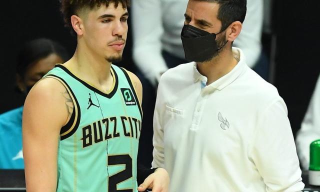 彩票开奖直播-伤病毁掉了黄蜂的下半赛季 三球生涯首年留下遗憾